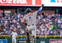 Robbie Ray se repone tras una caída y guía a Giants a triunfo sobre Rockies