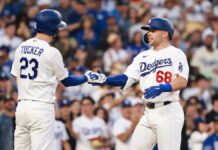 Dodgers remontan desventaja de seis carreras y apabullan a Padres