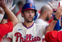 Schwarber, Turner y Luzardo guían a Phillies a vencer a Mets