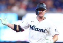 Marlins borran déficit de seis carreras para su primera barrida ante Filis desde el 2019