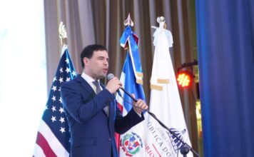 Roberto Ángel Salcedo inaugura el Festival del Libro y la Cultura Dominicana, destacando la identidad cultural del país en Nueva York