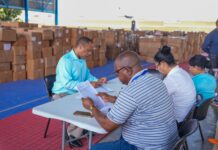 Educación avanza en la preparación integral del año escolar 2026-2027 con distribución de materiales, utilería e infraestructura