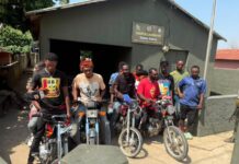 Patrulla motorizada del Ejército intercepta migrantes indocumentados y retiene motocicletas en la frontera con Dajabón