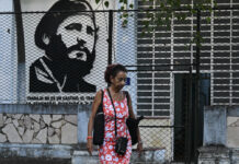 China defiende que su cooperación con Cuba es “abierta y legítima” tras sanciones de EEUU