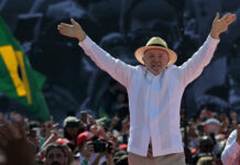 Lula y Flávio Bolsonaro abren la campaña en sus cunas políticas con foco en la seguridad