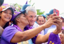 Gonzalo Castillo vuelve a las calles: inicia en Azua recorrido nacional provincia por provincia
