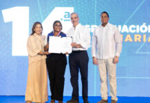 Abinader encabeza graduación de 1,156 jóvenes de Oportunidad 14-24 en la región Sur; programa alcanza los 33,276 egresados