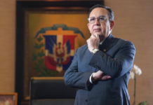 Presidente Abinader confirma a Héctor Valdez Albizu y Clarissa de la Rocha al frente del Banco Central