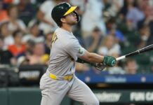 Atléticos le arrebatan serie a Astros con reacción impulsada por HR de Muncy