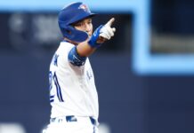 Ernie Clement impulsó la carrera del desempate para la posterior victoria de Blue Jays