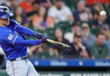 Con jonrón de Ernie Clement, Blue Jays vence a Astros en la décima entrada