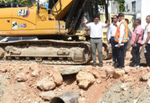 Director de la Caasd supervisa avance de trabajos en cañada Juan Valdez y Los Girasoles en el DN