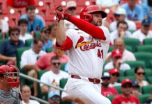 Burleson (3 CI), Cardenales estallan para imponerse a Wheeler, Filis