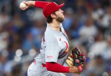 Cardenales anotan cuatro en el 9no para respaldar joya de Liberatore en Toronto