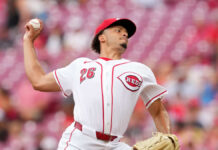 Un dominante Burns ayuda a Rojos a amarrar su serie contra Piratas