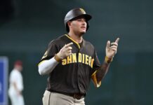 Manny Machado es el motor de la victoria de los Padres sobre los Diamondbacks