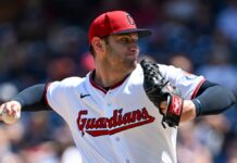 A costa de Giants, Guardianes ganan su primera serie en casa en siete semanas.