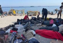 Playa del Trampolín de Ceuta, campamento improvisado donde 1.500 migrantes rehacen su vida