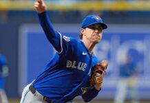 Con feria de jonrones, Azulejos vencen a Rays y se quedan con la serie
