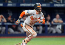 Sencillo de 2 carreras de Beavers como emergente da victoria a Orioles sobre Rays