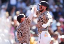 Fernando Tatis Jr. pega dos jonrones, Padres triunfan