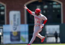 Rojos vencen a Gigantes