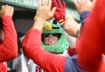 Medias Rojas dominan a Gigantes