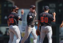 Unos Tigres en ascenso cierran gran gira con victoria en extrainnings
