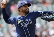 Peralta se apunta primer triunfo con Rays lanzando joya ante Tigres