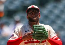 Walber Ureña y Angelinos vencen Cerveceros y a Misiorowski