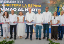 Luis Abinader inaugura carretera Las Espinas en Jamao al Norte