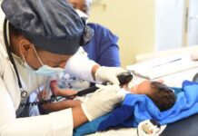Ministerio de Salud dispone intervención simultánea en ocho hospitales para evaluar atención materno-infantil