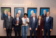 Banco Popular reconoce a Marileidy Paulino tras una histórica temporada en el atletismo mundial