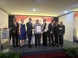 Pablo Mella recibe el Premio Nacional Feria del Libro Eduardo León Jimenes 2026
