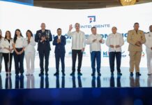 Abinader lanza programa “RD Inteligente” para capacitar a un millón de dominicanos en inteligencia artificial de manera gratuita