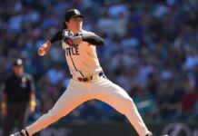 Woo luce espectacular en 8 innings para ayudar a frenar mala racha de Marineros