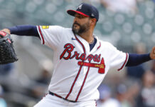 Rays retrasan posible pase a playoffs al caer 3-1 ante Bravos