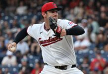 Gavin Williams poncha a 13 en 7 innings y guía a Guardians a triunfo ante Blue Jays