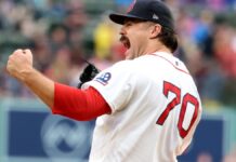 Tolle marca la pauta con un inning inmaculado en victoria de Boston sobre K.C.